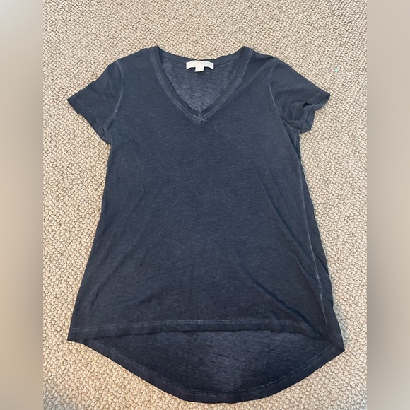 NWOT Michael Kors V-Neck Black Short Sleeve T-Shirt - Picture 4 of 7